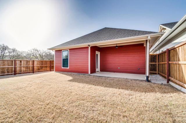 320 Woodside Trail, Waxahachie, TX 75165