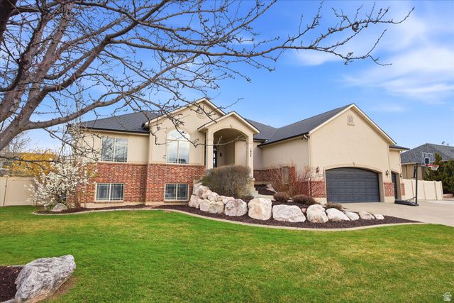 1854 W 75 S, Kaysville, UT 84037