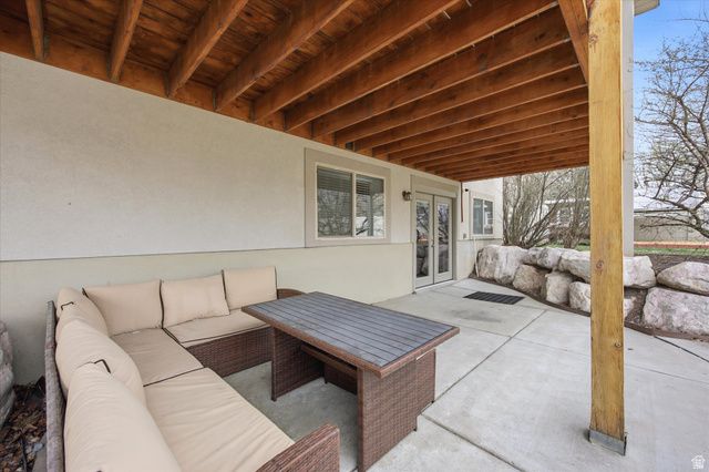 1854 W 75 S, Kaysville, UT 84037