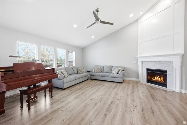 1854 W 75 S, Kaysville, UT 84037