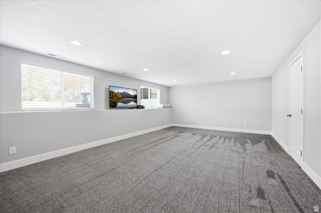 Image 20 of property listing at 1854 W 75 S, Kaysville, UT 84037