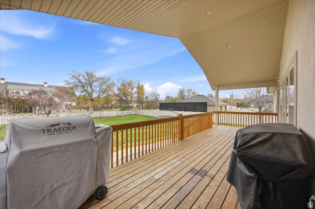Image 26 of property listing at 1854 W 75 S, Kaysville, UT 84037