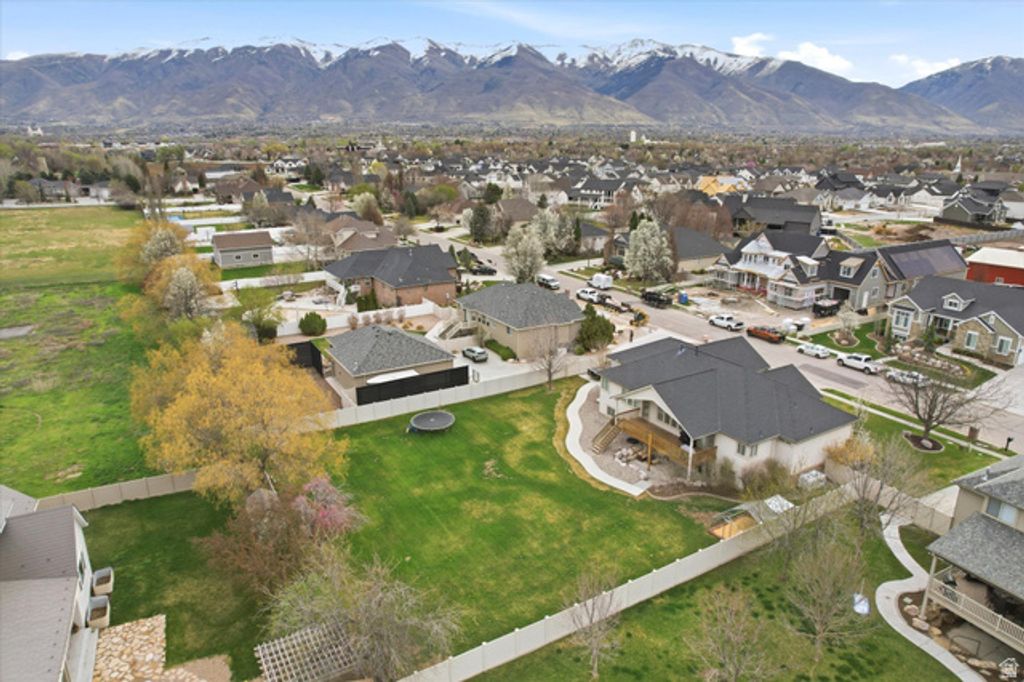 Image 29 of property listing at 1854 W 75 S, Kaysville, UT 84037