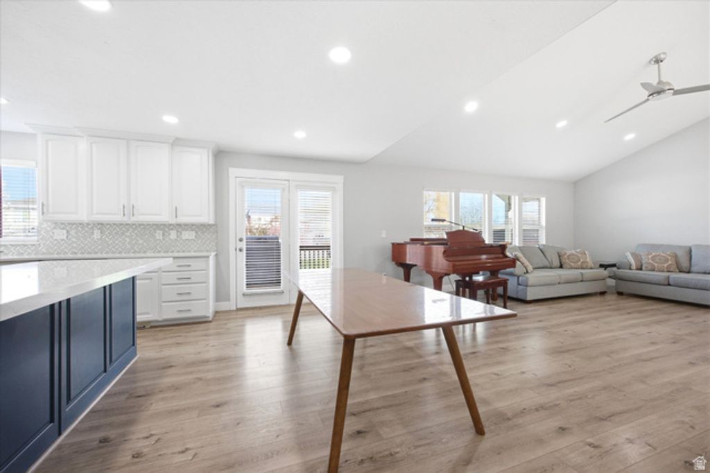 Image 5 of property listing at 1854 W 75 S, Kaysville, UT 84037