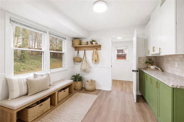 1264 Seven Springs Circle, Marietta, GA 30068