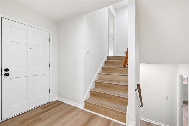 1264 Seven Springs Circle, Marietta, GA 30068