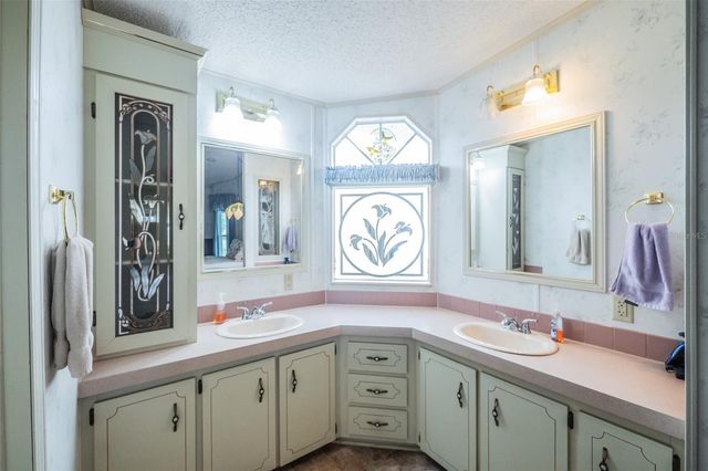 34811 BARGER COURT, Leesburg, FL 34788