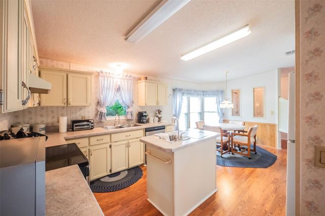 34811 BARGER COURT, Leesburg, FL 34788