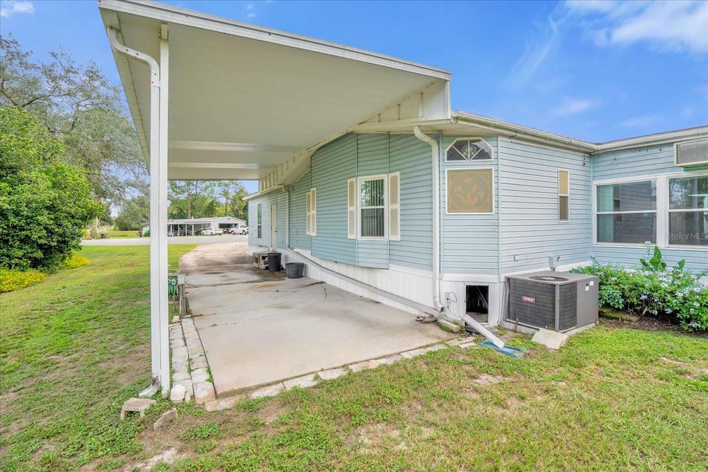 Image 25 of property listing at 34811 BARGER COURT, Leesburg, FL 34788