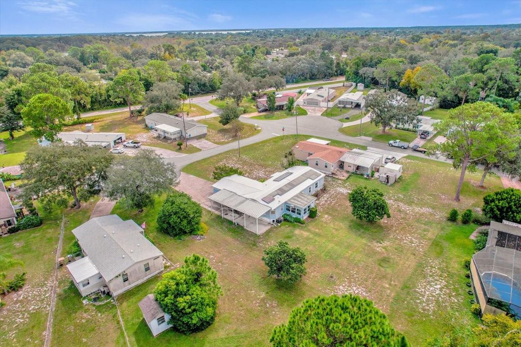 Image 31 of property listing at 34811 BARGER COURT, Leesburg, FL 34788