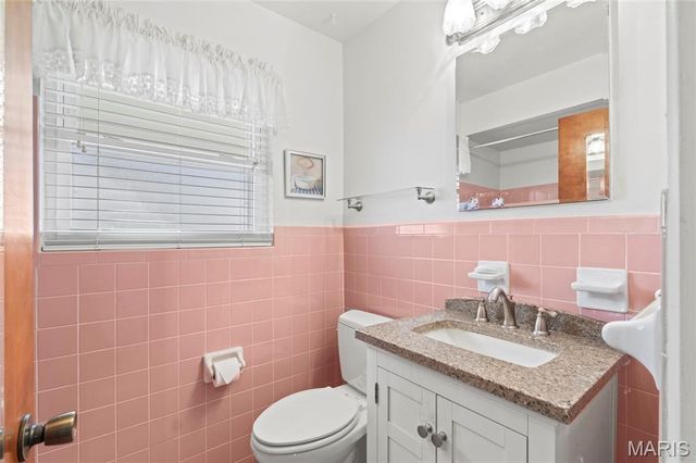 816 Regina Avenue, St Louis, MO 63125