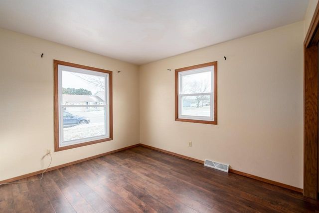 1575 COVINGTON STREET, Oshkosh, WI 54904