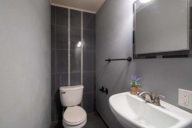 1575 COVINGTON STREET, Oshkosh, WI 54904