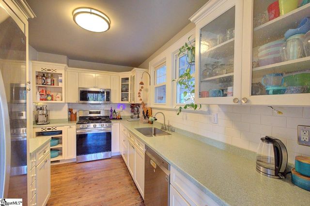 204 Long Hill Street, Greenville, SC 29605