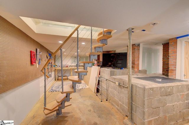 204 Long Hill Street, Greenville, SC 29605