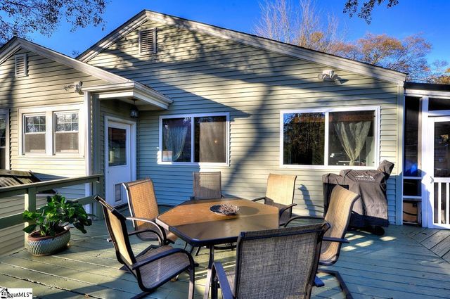 204 Long Hill Street, Greenville, SC 29605