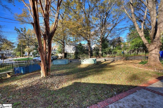 204 Long Hill Street, Greenville, SC 29605