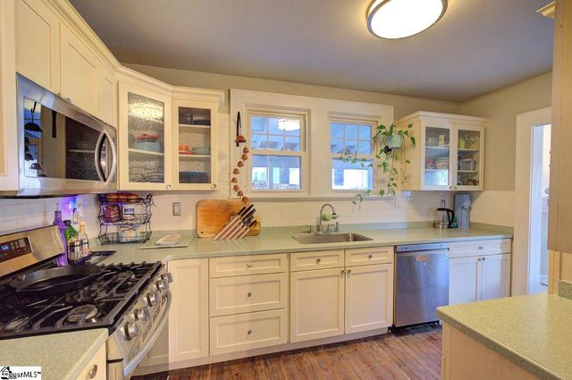 204 Long Hill Street, Greenville, SC 29605