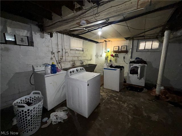 3820 Muriel Avenue, Cleveland, OH 44109