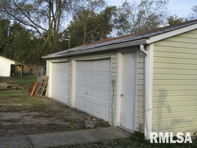 430 W CHURCH Street, Harrisburg, IL 62946