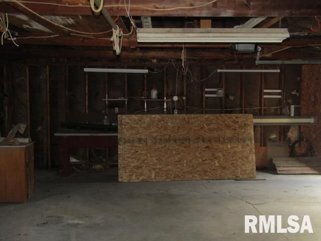 430 W CHURCH Street, Harrisburg, IL 62946