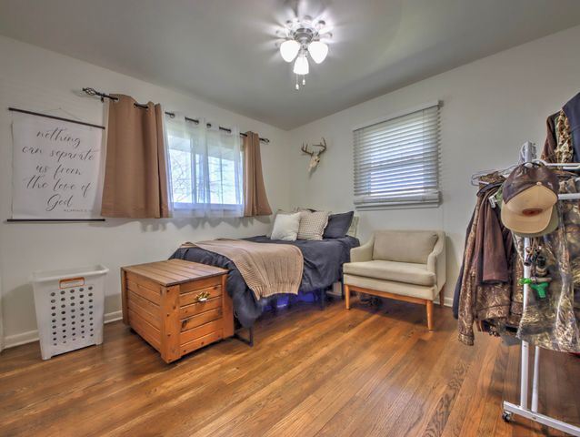 102 W 250 S, La Porte, IN 46350