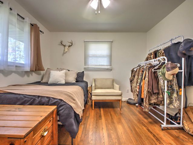 102 W 250 S, La Porte, IN 46350