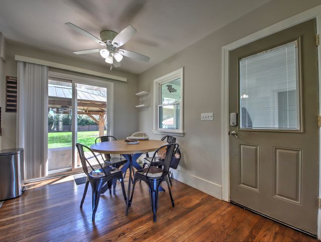 102 W 250 S, La Porte, IN 46350