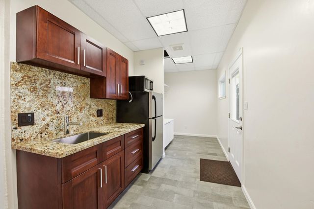 16251 Carolyn St, Castro Valley, CA 94578