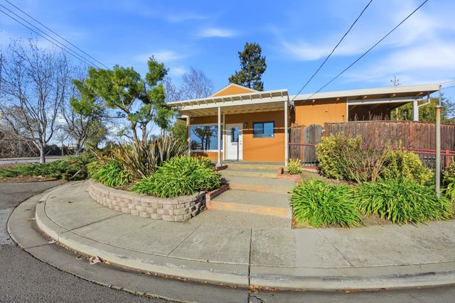 16251 Carolyn St, Castro Valley, CA 94578