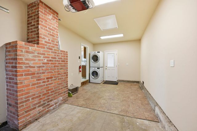 16251 Carolyn St, Castro Valley, CA 94578