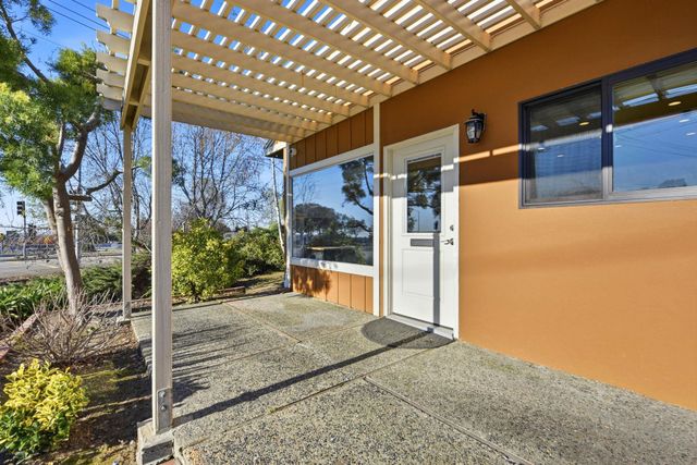 16251 Carolyn St, Castro Valley, CA 94578