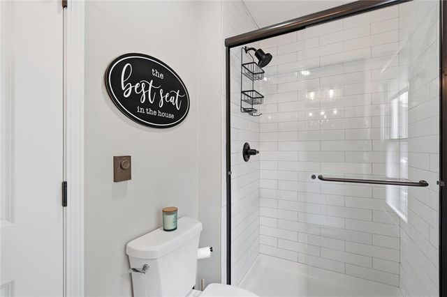 6827 Granada Lane, Prairie Village, KS 66208