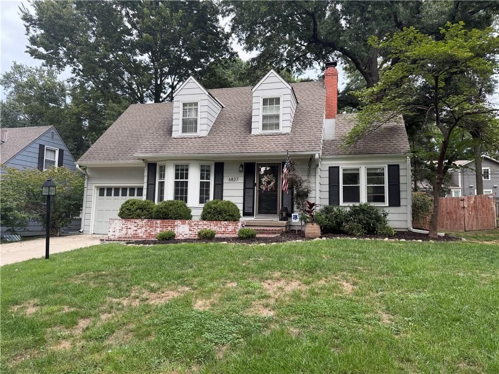 6827 Granada Lane, Prairie Village, KS 66208
