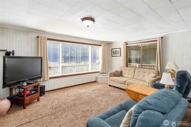 120 Ridge Road, Brinnon, WA 98320
