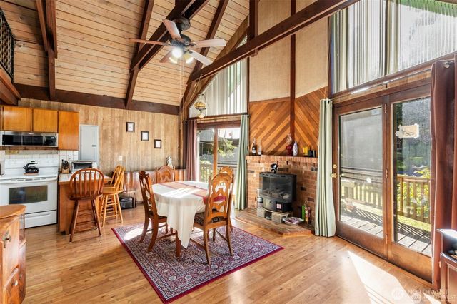 120 Ridge Road, Brinnon, WA 98320