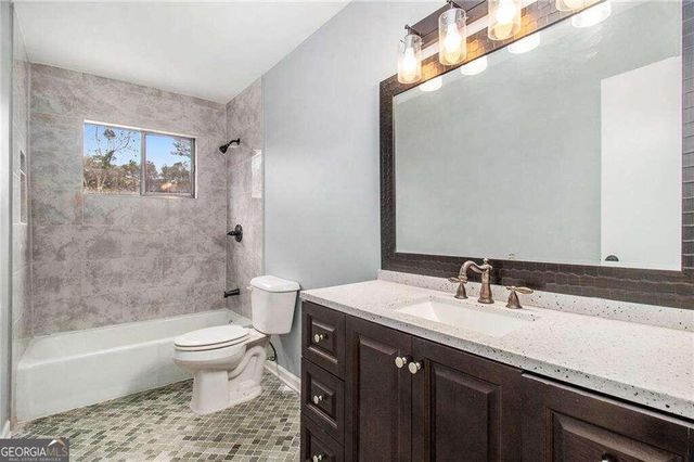 3862 Northstrand Drive, Decatur, GA 30035