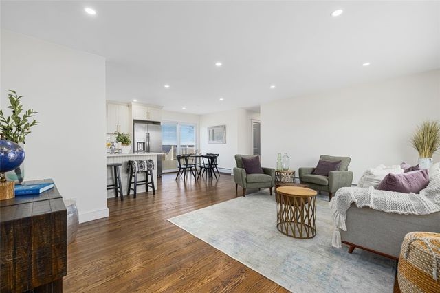 218 Bristol Ferry Road, Portsmouth, RI 02871