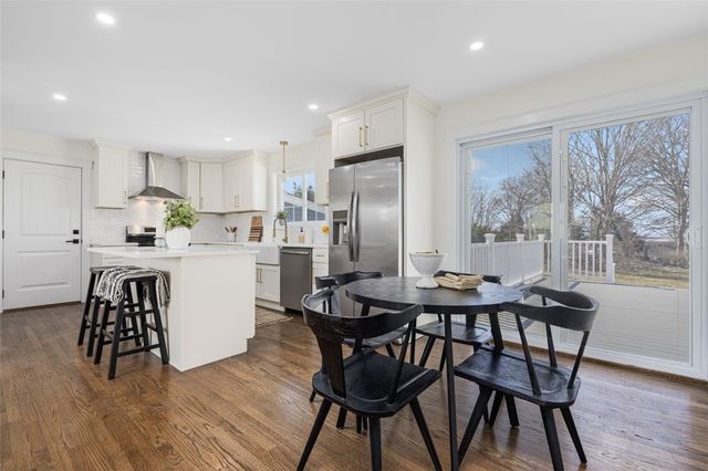 218 Bristol Ferry Road, Portsmouth, RI 02871