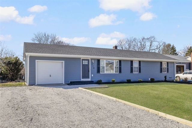 218 Bristol Ferry Road, Portsmouth, RI 02871