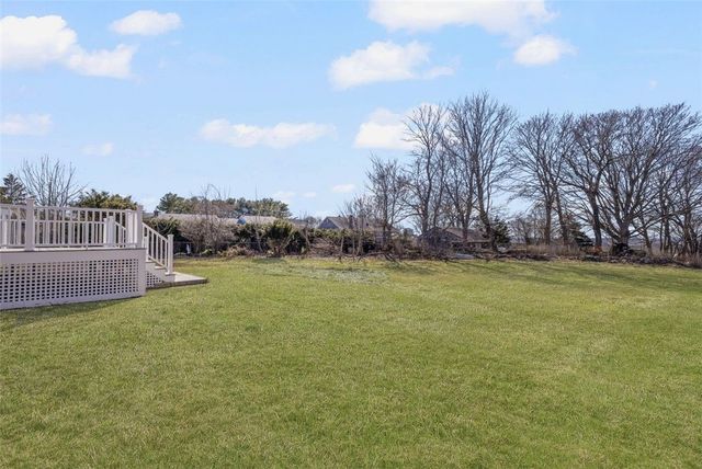 218 Bristol Ferry Road, Portsmouth, RI 02871