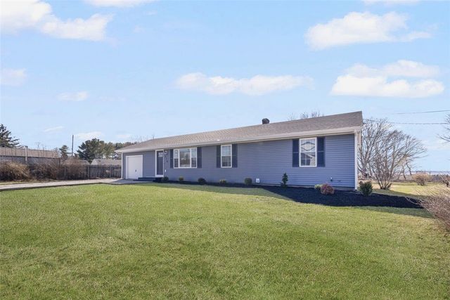 218 Bristol Ferry Road, Portsmouth, RI 02871