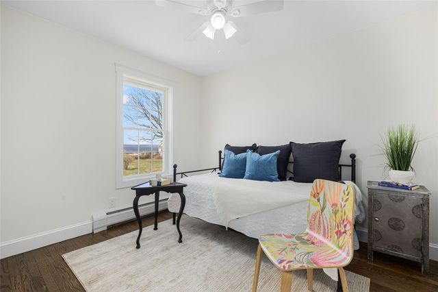 218 Bristol Ferry Road, Portsmouth, RI 02871