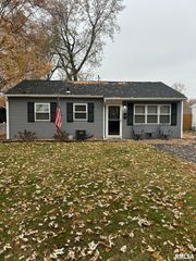 2414 E DEVONSHIRE Road, Springfield, IL 62703