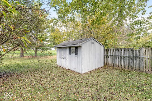 388 Pomona Court, Greenfield, IN 46140