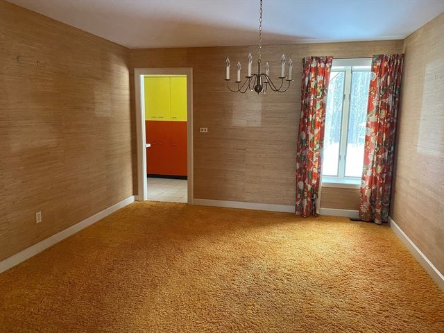 19 Bartlett Ave., Nashua, NH 03064