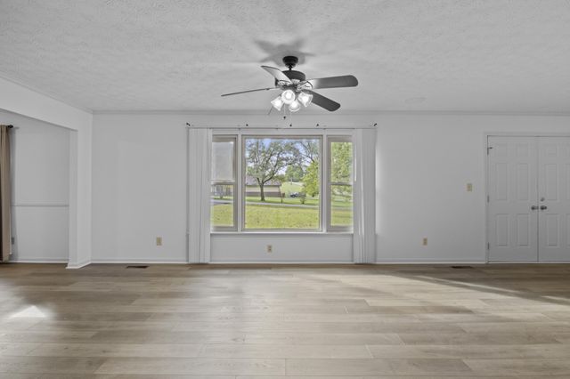 392 Dove Creek Road, Frankfort, KY 40601