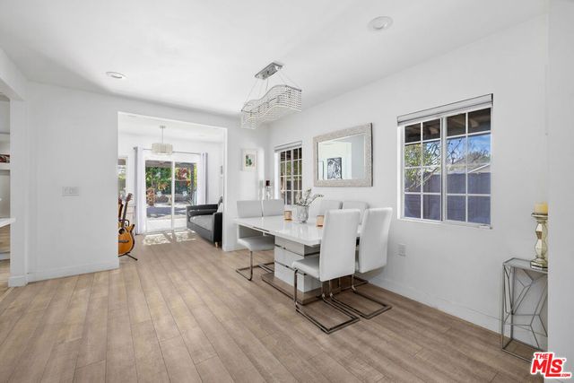 7340 Farralone Avenue, Canoga Park, CA 91303