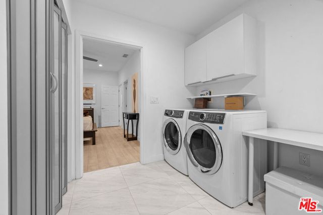 7340 Farralone Avenue, Canoga Park, CA 91303