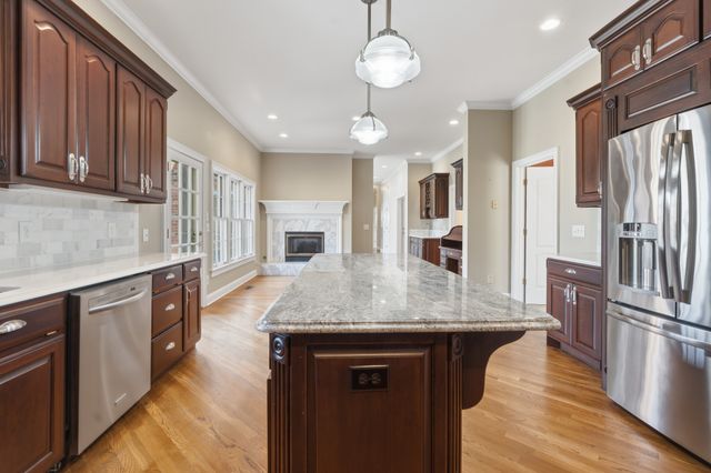 923 Stuart Ln, Brentwood, TN 37027